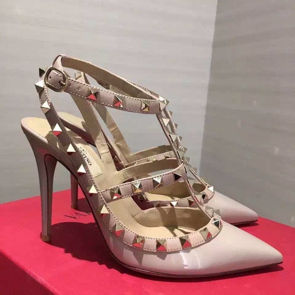 Valentino Shoes - NEW Authentic Valentino Rockstuds Nude Pumps